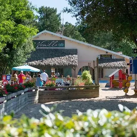 Bungalow confortable à Saint-Jean-de-Monts - 45 m² Hébergement de vacances Saint-Jean-de-Monts